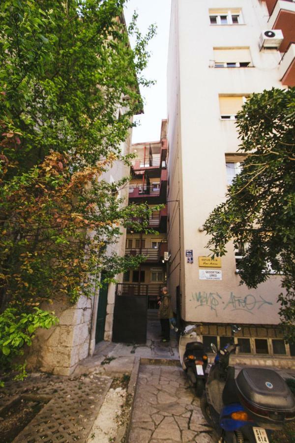 שיבניק Apartment Ema מראה חיצוני תמונה
